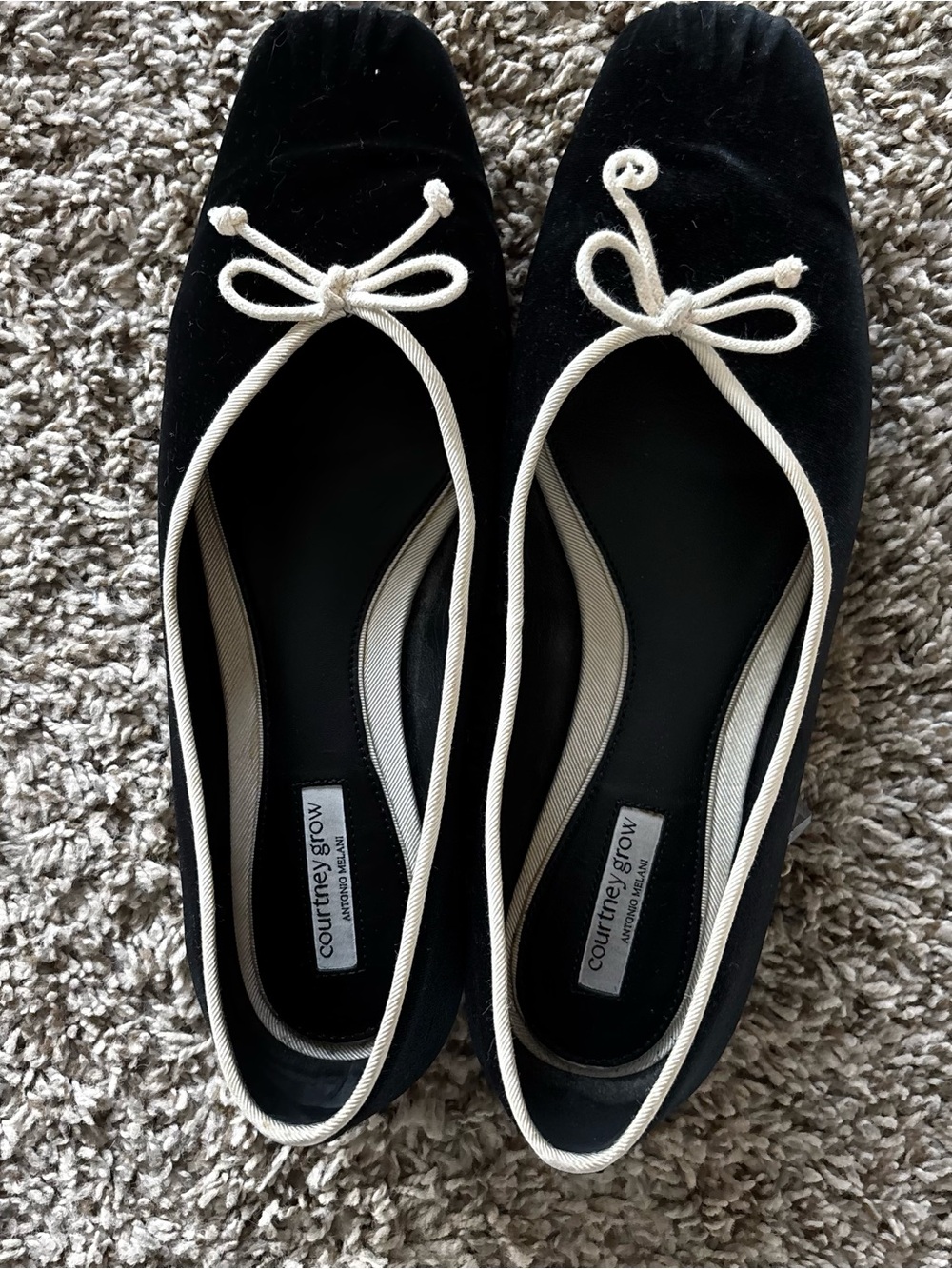 ANTONIO MELANI Black Ballet Flats with Cream Trim and Bow 9